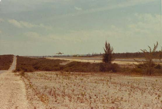Queen's Hywy and Airstrip