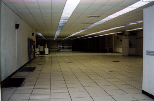 2002: OPS floor view 1