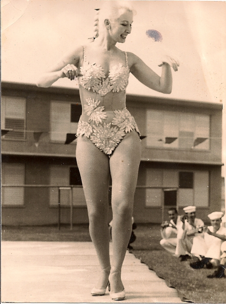 Deloues Gay USO Show Christmas 1960