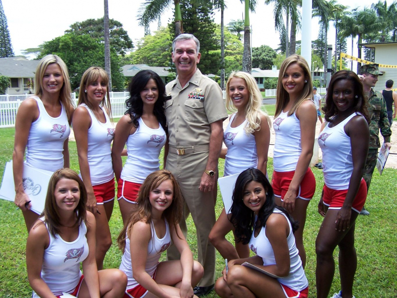 It's good to be the King! Wahiawa, Hawaii 2007