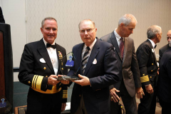 OTACS MIke Weir, USN (Ret) receives CAPT Kelly Award from VADM Connor