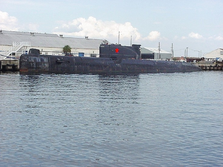 Approaching Dockside