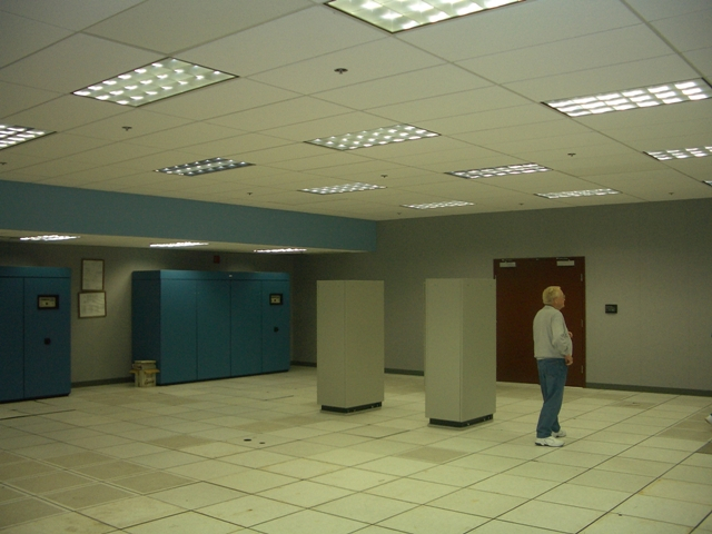 2010PB Reunion-1/2 Former Display Room