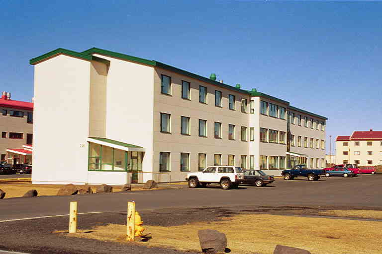 Building 748 circa 2001