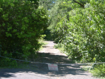 BDA- Chain across road to Tudor Hill