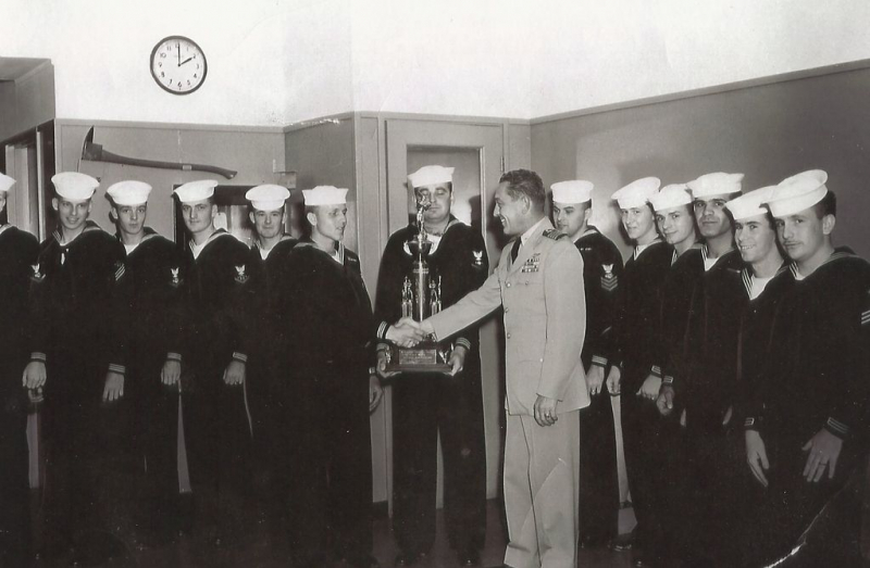 NavFac Arg Wins LantFlt Softball Trophy