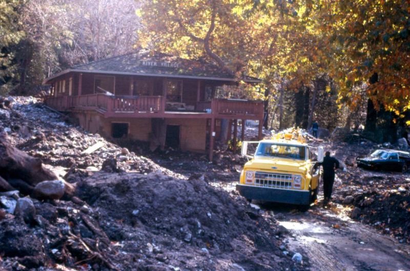 Big Sur, General Store/Post Office after mudslide - Nov. 1972